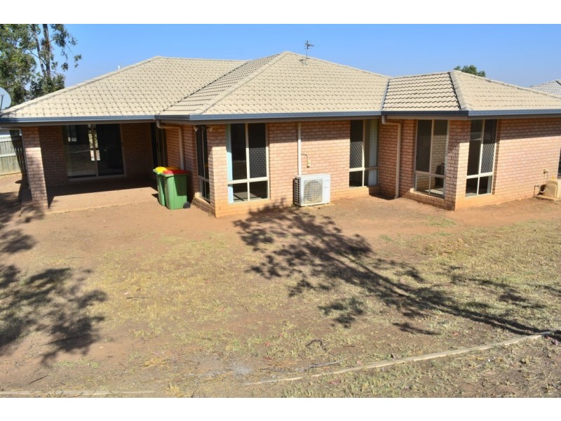 4 Paige Place, Helidon QLD 4344