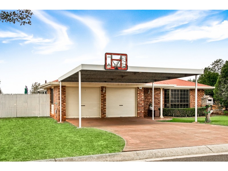 6 Koppe Court, Centenary Heights QLD 4350