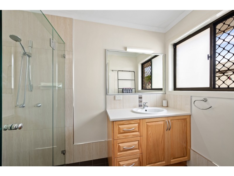 6 Koppe Court, Centenary Heights QLD 4350