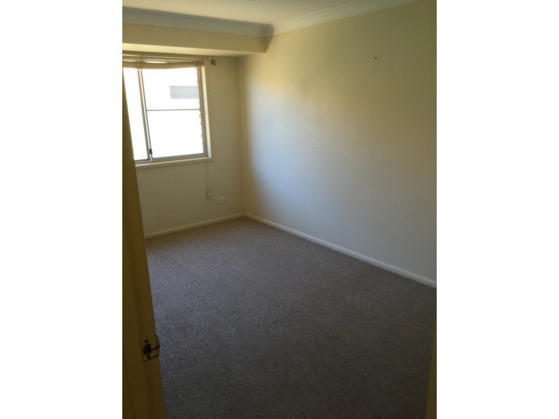 1/423 Hume Street, Kearneys Spring QLD 4350