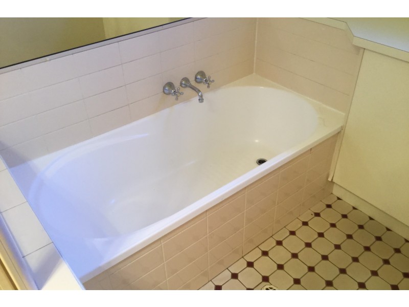 1/423 Hume Street, Kearneys Spring QLD 4350