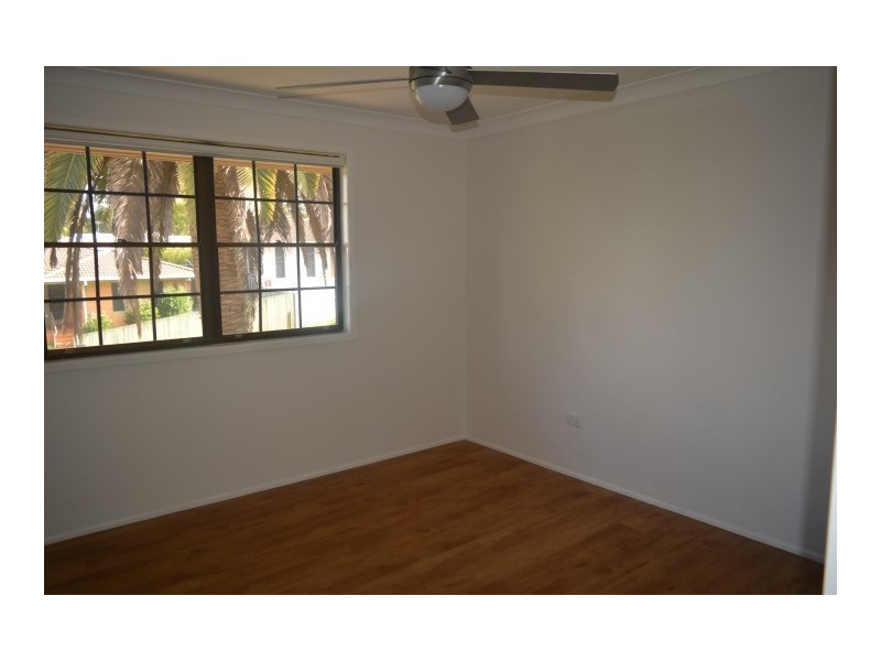 22 Barrymount Crescent, Mount Lofty QLD 4350