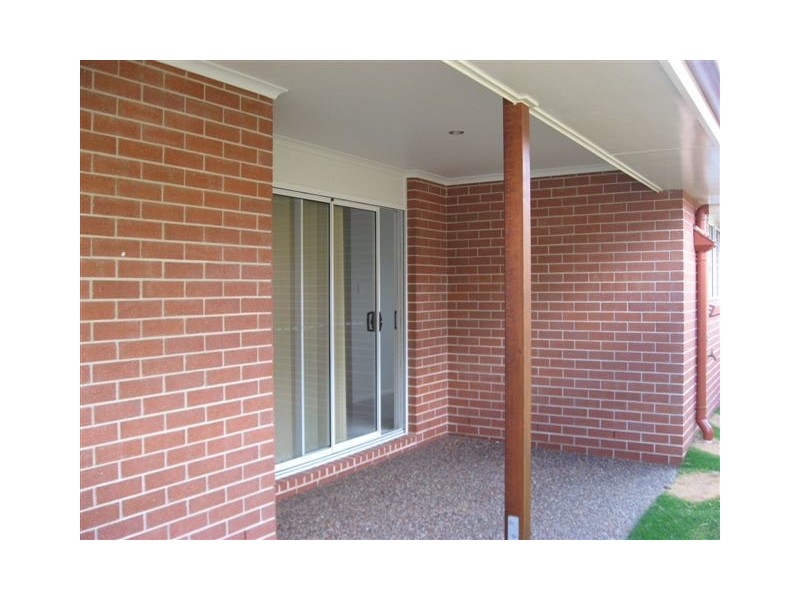 1/88a Hogg Street, Rockville QLD 4350