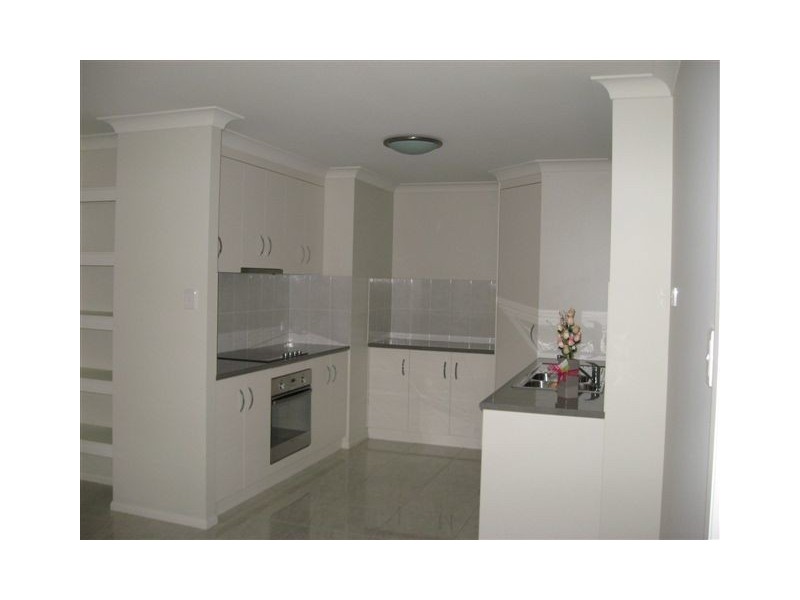 1/88a Hogg Street, Rockville QLD 4350