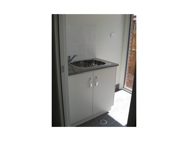 1/88a Hogg Street, Rockville QLD 4350