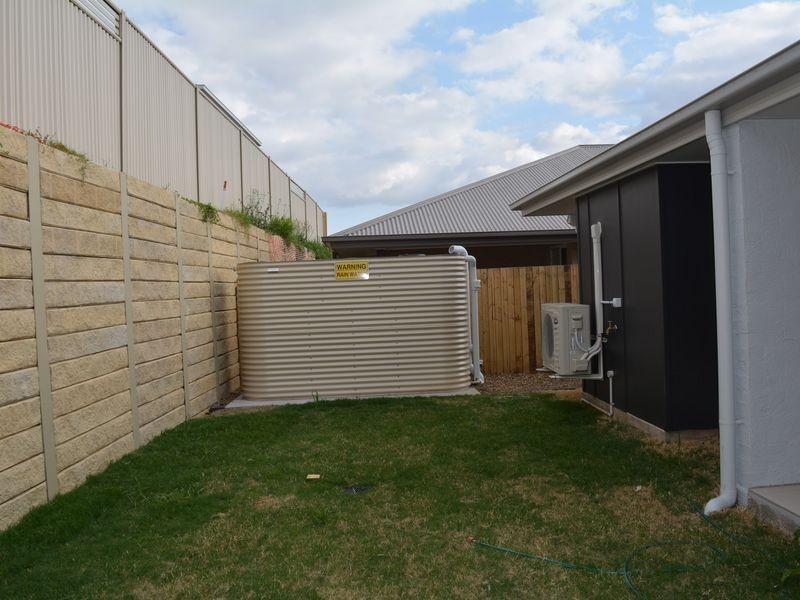 26 Carlin Street, Glenvale QLD 4350