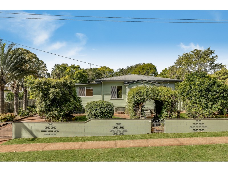 50 Gordon Avenue, Newtown QLD 4350