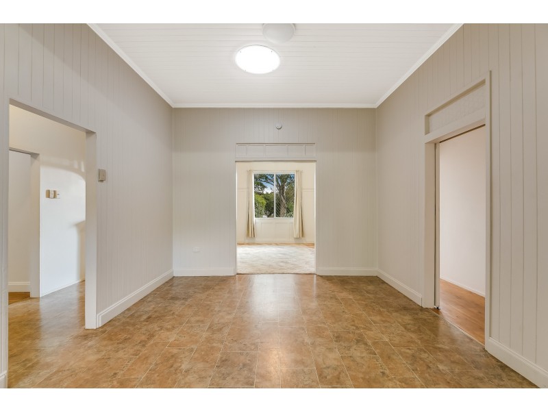 50 Gordon Avenue, Newtown QLD 4350