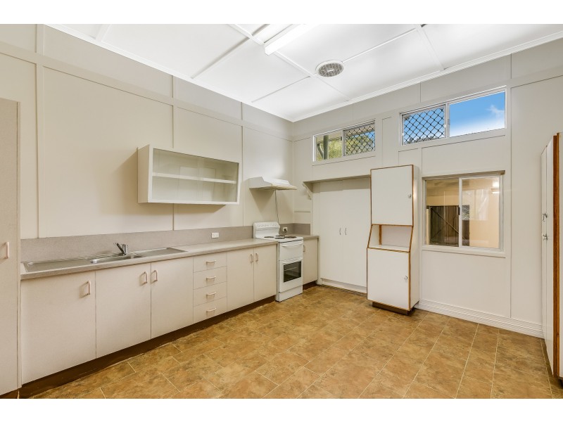 50 Gordon Avenue, Newtown QLD 4350