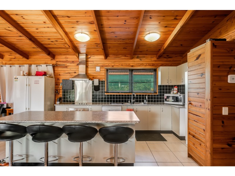 2 Pamela Street, Darling Heights QLD 4350