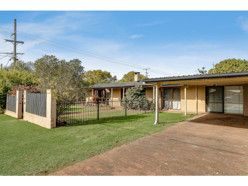 2 Pamela Street, Darling Heights QLD 4350