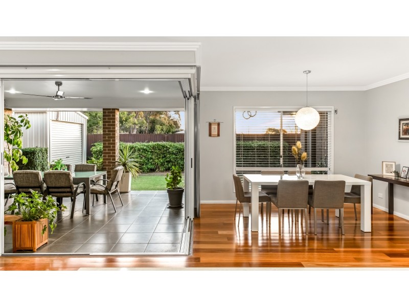 24 Brimblecombe Drive, Middle Ridge QLD 4350