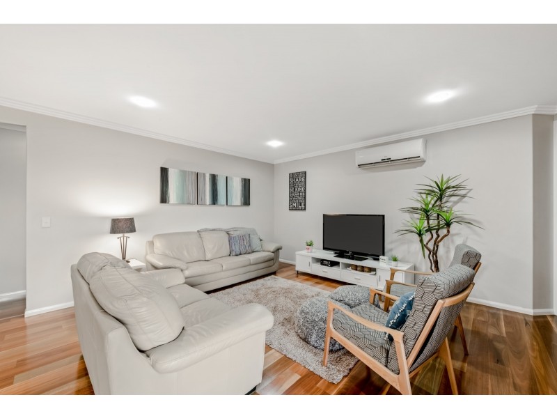 24 Brimblecombe Drive, Middle Ridge QLD 4350