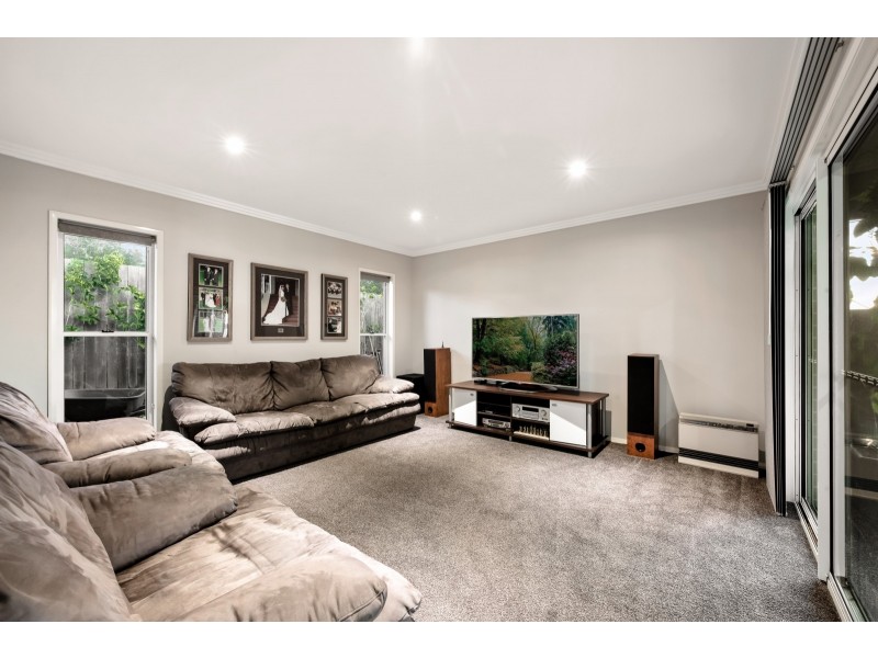 24 Brimblecombe Drive, Middle Ridge QLD 4350