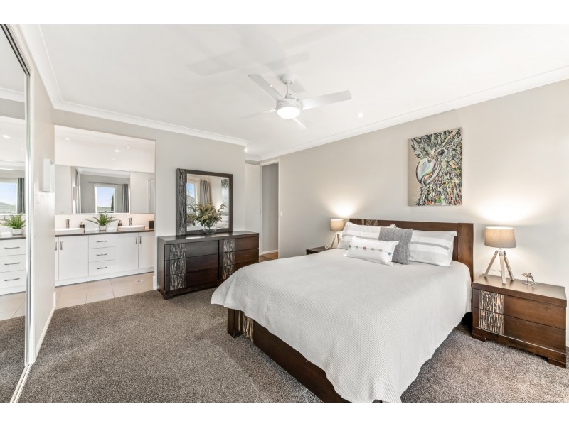 24 Brimblecombe Drive, Middle Ridge QLD 4350