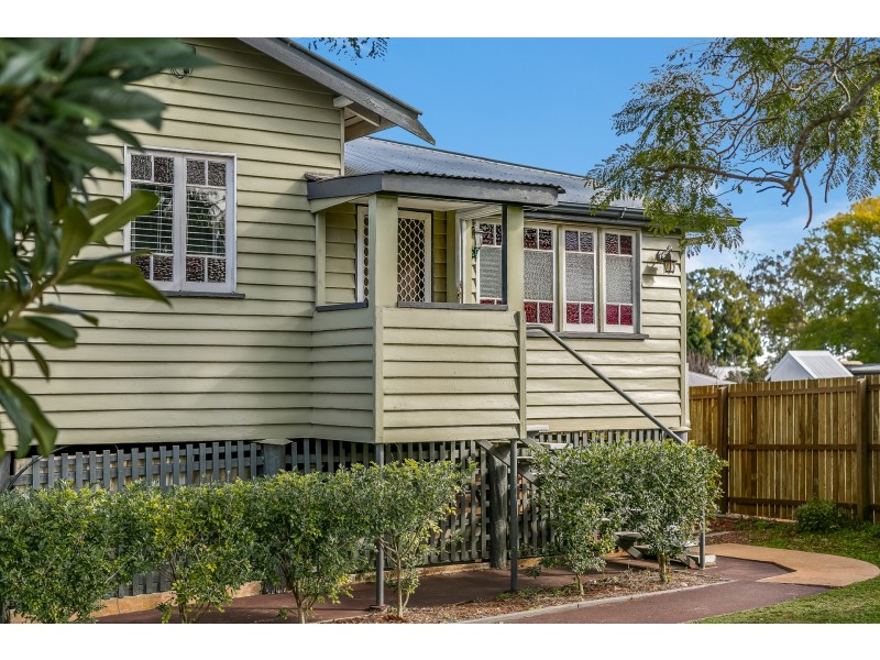 31 McIntyre Street, Centenary Heights QLD 4350