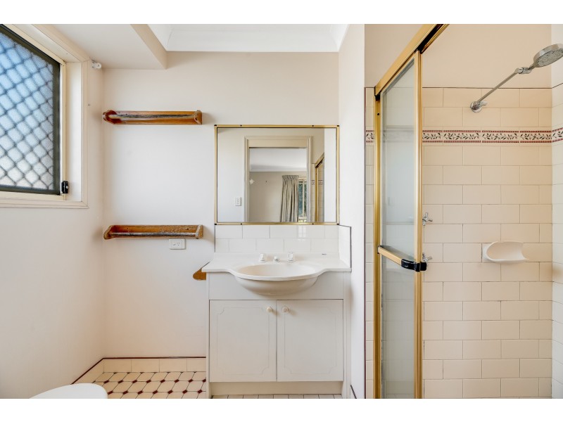 14 Gundry Court, Kearneys Spring QLD 4350