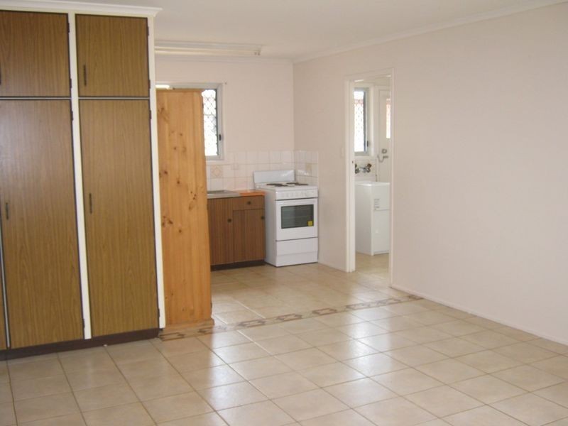 2/10 Buckland Street, Harristown QLD 4350