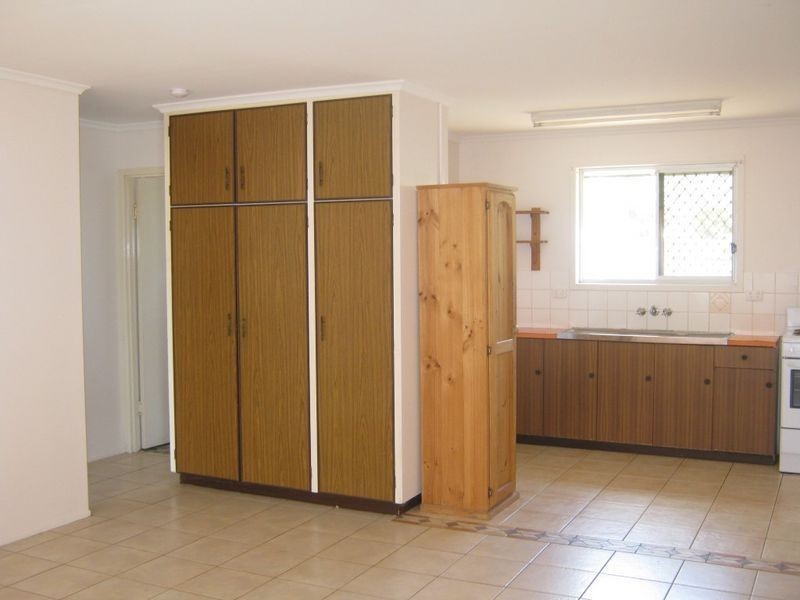 2/10 Buckland Street, Harristown QLD 4350