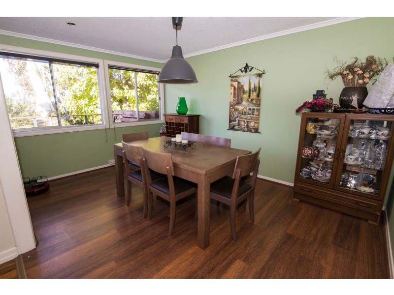 54B North Street, Mount Lofty QLD 4350