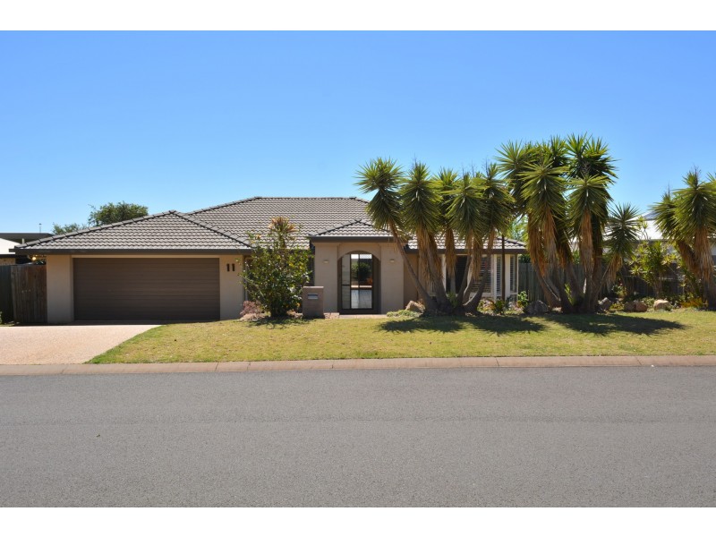 11 Saba Court, Middle Ridge QLD 4350