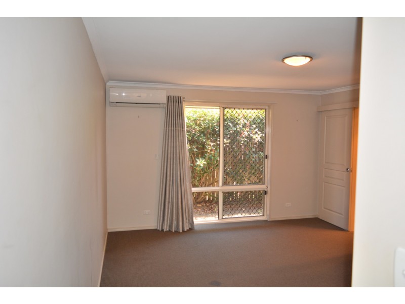 11 Saba Court, Middle Ridge QLD 4350