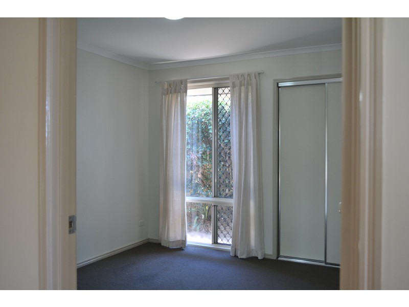 11 Saba Court, Middle Ridge QLD 4350