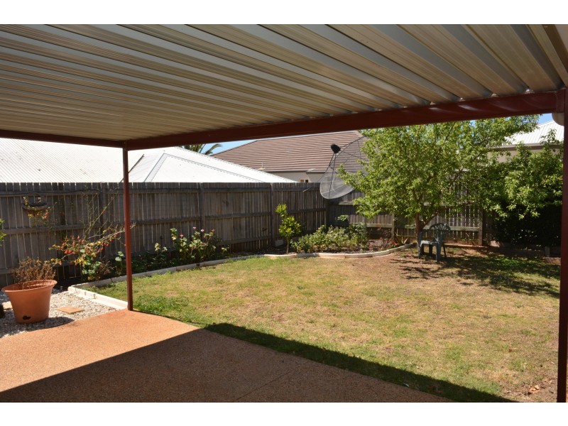 11 Saba Court, Middle Ridge QLD 4350