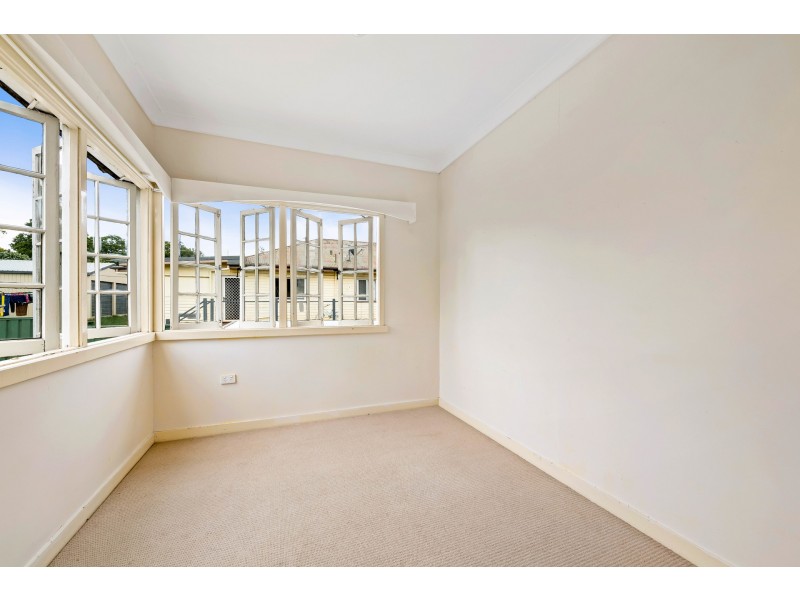 36 Elizabeth Street, South Toowoomba QLD 4350