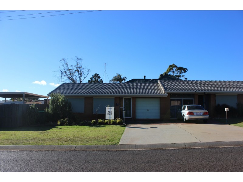 2/36 Priest Street, Rockville QLD 4350