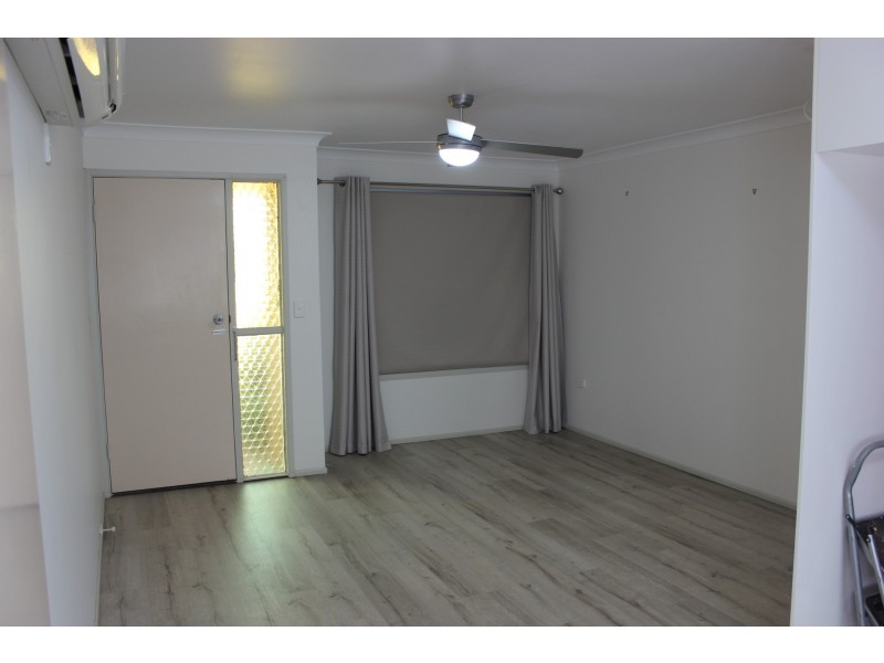 2/36 Priest Street, Rockville QLD 4350