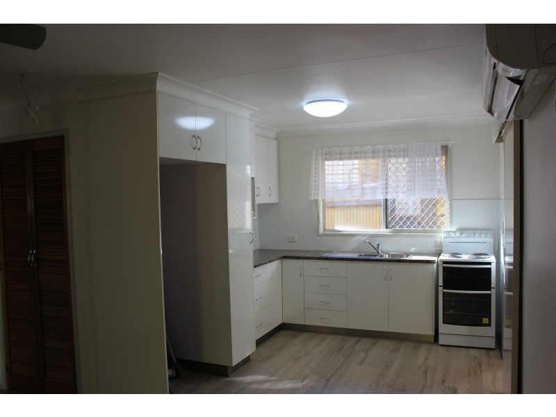 2/36 Priest Street, Rockville QLD 4350