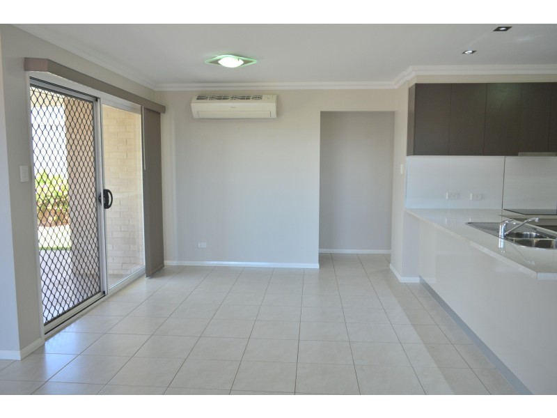 1/1 Chainey Court, Glenvale QLD 4350