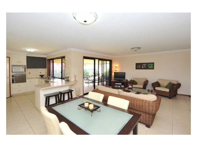 352 Mackenzie Street, Middle Ridge QLD 4350