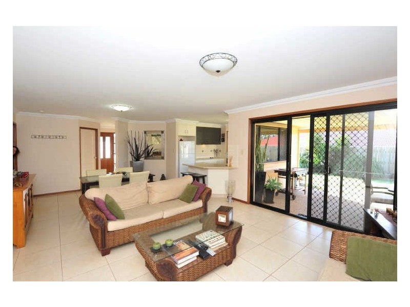 352 Mackenzie Street, Middle Ridge QLD 4350