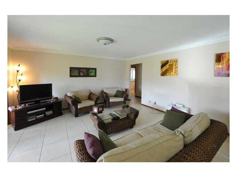 352 Mackenzie Street, Middle Ridge QLD 4350