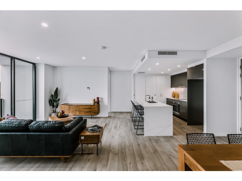 302/677 Ruthven Street, South Toowoomba QLD 4350