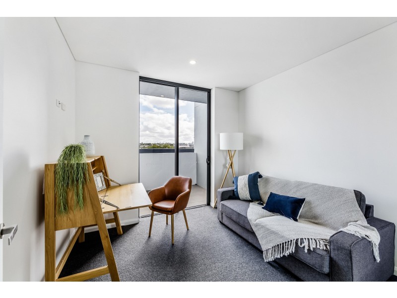 302/677 Ruthven Street, South Toowoomba QLD 4350