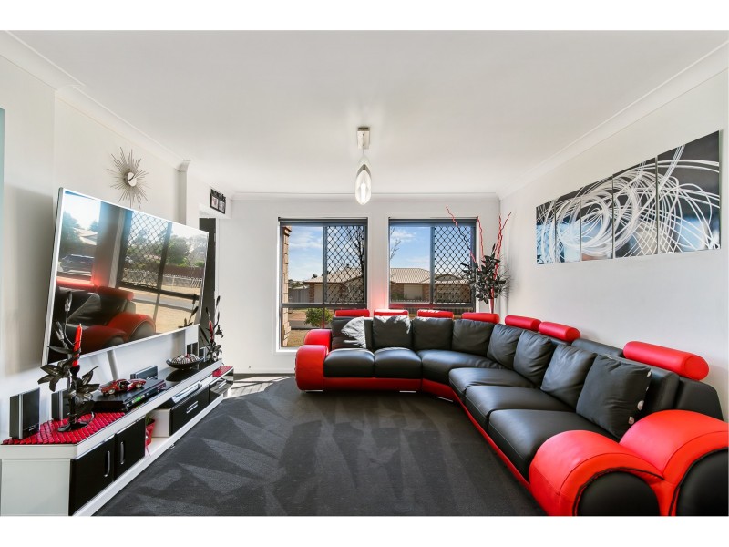 19 Biscay Street, Glenvale QLD 4350