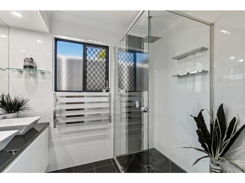 19 Biscay Street, Glenvale QLD 4350