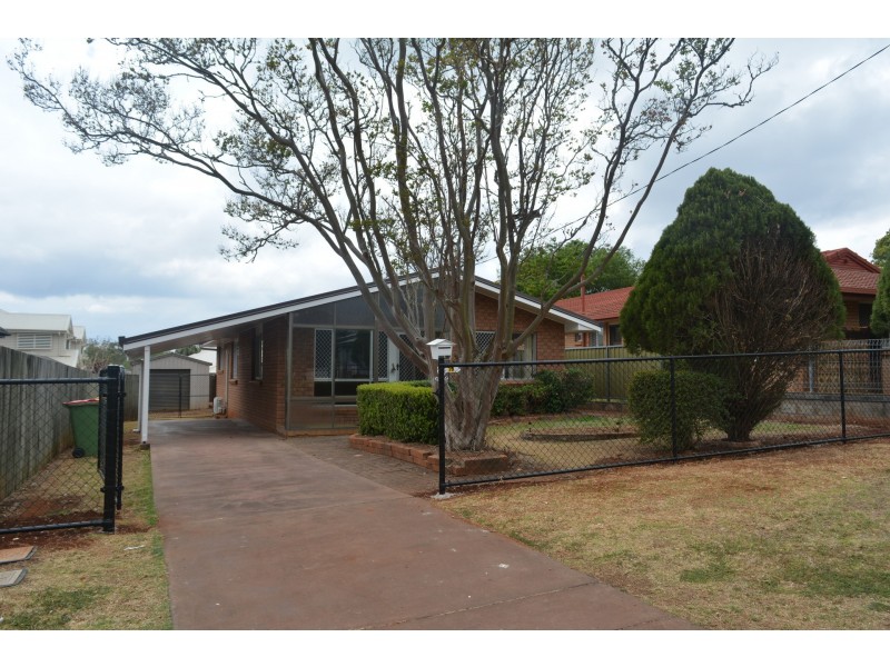 1B Atkinson Street, South Toowoomba QLD 4350