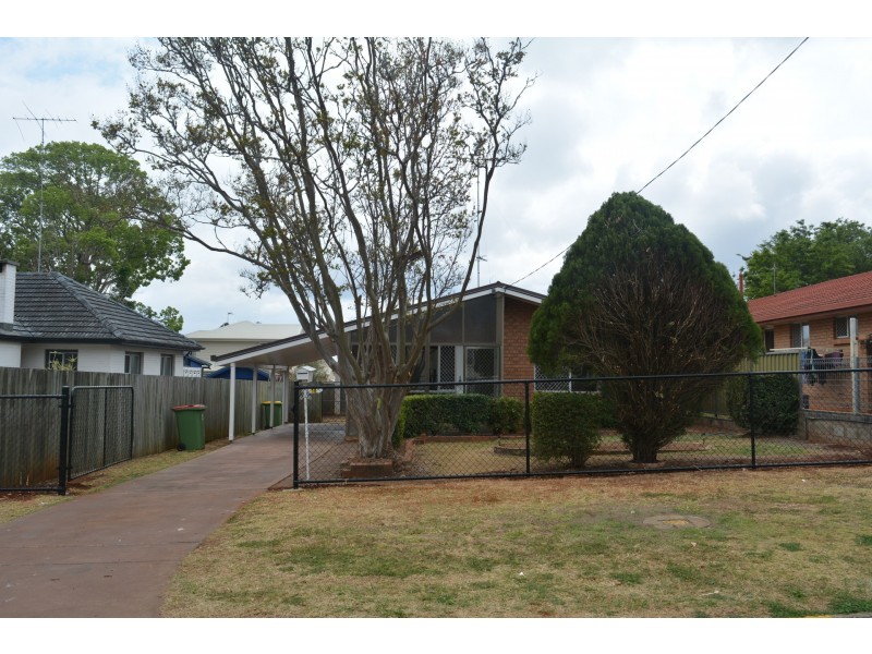 1B Atkinson Street, South Toowoomba QLD 4350