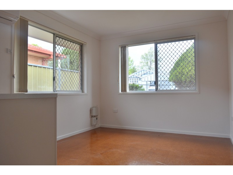 1B Atkinson Street, South Toowoomba QLD 4350