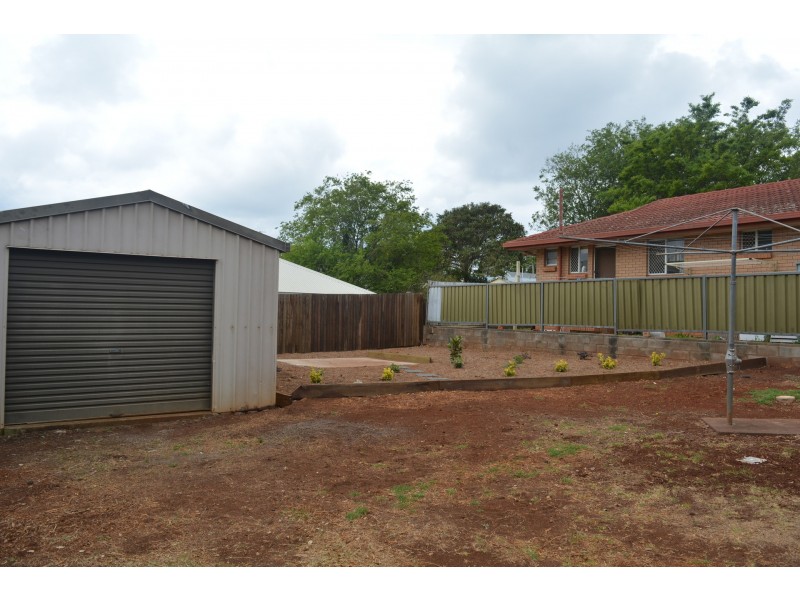 1B Atkinson Street, South Toowoomba QLD 4350