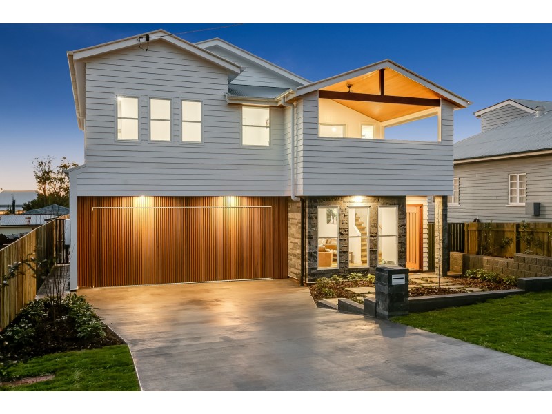 9 Hampshire Street, North Toowoomba QLD 4350