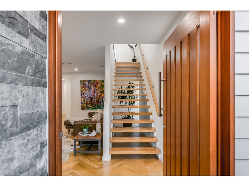 9 Hampshire Street, North Toowoomba QLD 4350