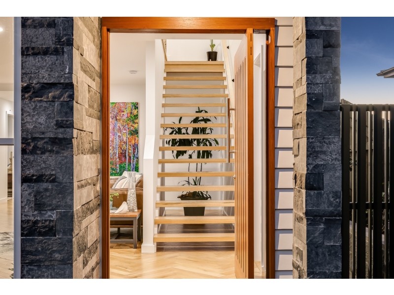 9 Hampshire Street, North Toowoomba QLD 4350