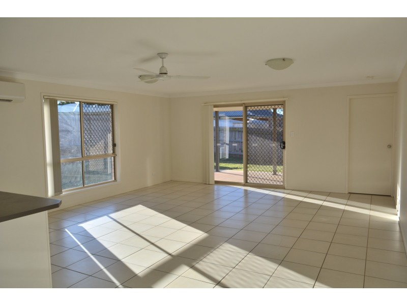 17 Sweeney Street, Kearneys Spring QLD 4350