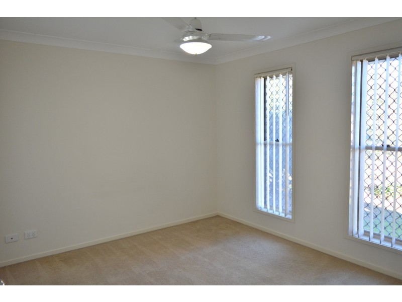 17 Sweeney Street, Kearneys Spring QLD 4350