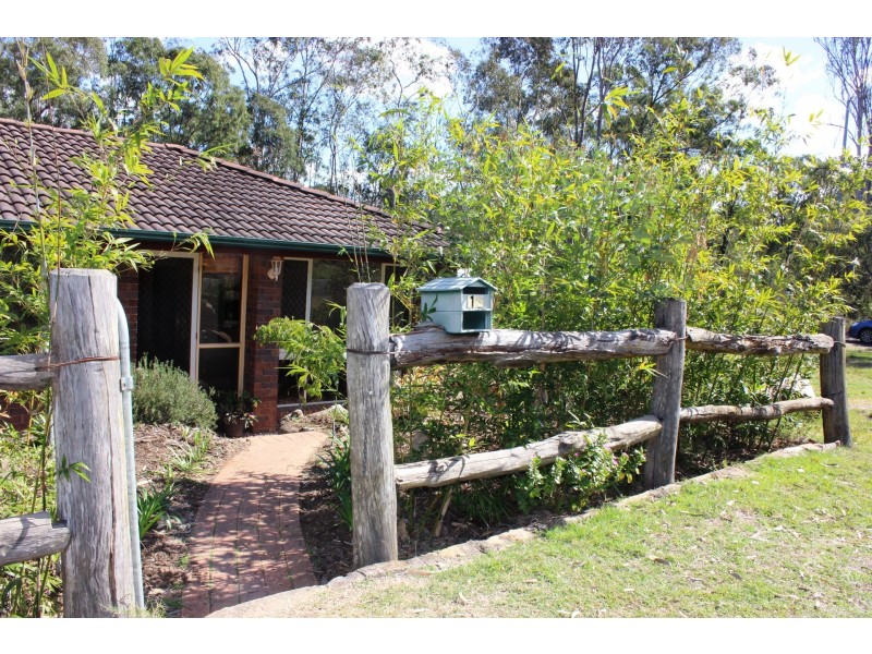 16 Air Force Road, Helidon QLD 4344